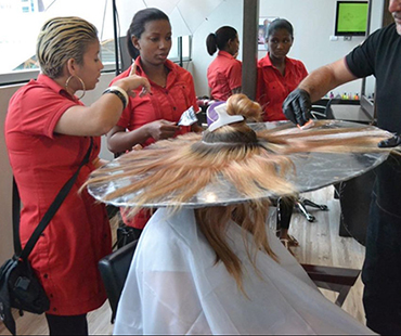 French Hair Academy, Clases para peluqueros y barberos